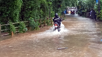 Azossim, Mandur roads flooded