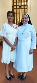 Teen’s song dedicated to exposition of St Francis Xavier gets rousing applause