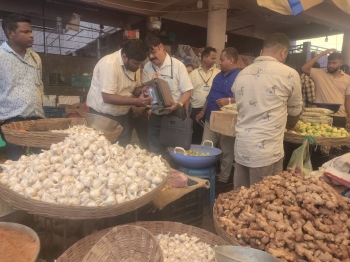 Legal Metrology Department conducts checks at Canacona weekly bazaar