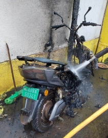 EV gutted in fire at Colva