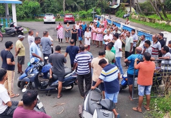 Locals up in arms over CM's orders to clear structures along jetty road