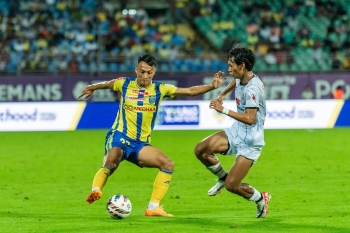 Sunday showdown: Kerala Blasters seek first home win against East Bengal FC after opening loss