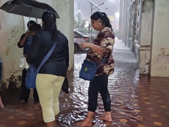 Heavy showers inundate MMC building area