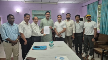 UTAA hands memo of Goa tribes' demands to ST commission member