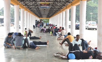 Squatters at Margao railway station irk passengers