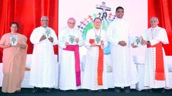 Cardinal Tagle releases Catholic education book