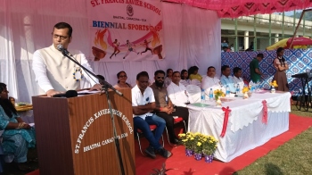 Oppn leader urges students to uphold communal harmony