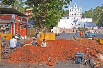 More road digging in city spells trouble for Christmas shoppers