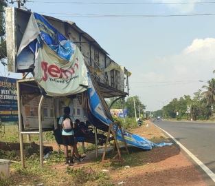 Chinchinim locals complain against lack of maintenance of bus shelters