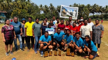 St Francis de Assisi Igreja emerge victorious