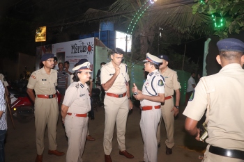 56 cases of drunken driving among 591traffic violations booked in special night drive