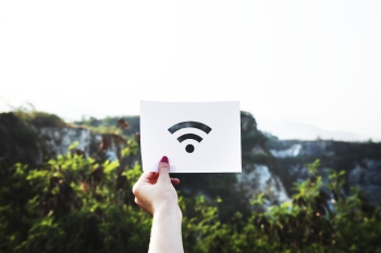 SPOTLIGHT | Moving beyond cables: Companies push for shift to wireless internet