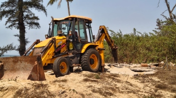 9 illegal structures demolished at Arambol