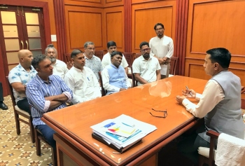 Speaker leads delegation of stakeholders to meet CM
