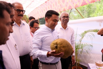 CM unveils agro clinic concept