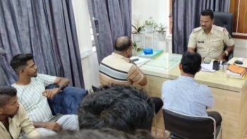 Pvt bus operators protest against Mhaji bus service over timings