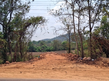 Locals decry construction of road through fields at Dando-Sanguem