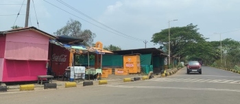 Illegal stalls near Corjuem bridge face removal after PWD intervention