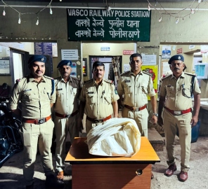 Silver umbrella worth Rs 5.3 lakh found at Vasco railway station