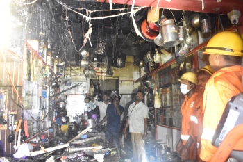 Metal mart gutted in Gandhi Market fire, sparks panic