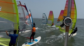 Strong currents and steady wins mark Day 1 of Sail Goa 2025