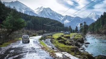 Rocky road ahead from Pahalgam