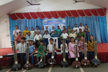Samraat Club Mayem holds sitar vadan workshop