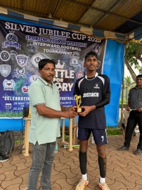 Cumborda pip Novovaddo SC to advance