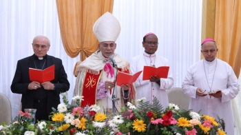 Cardinal FerrÃ£o blesses new CCBI headquarters in Delhi