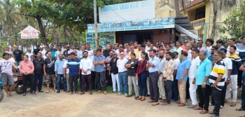 Activists rally behind taxi operators in protest against aggregator guidelines