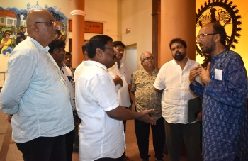 Venzy, Talak clash over Ravindra Bhavan closure