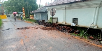 Angry locals stop digging of road near Morjim p'yat
