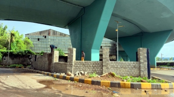 MPA starts lowering compound wall at Baina ramps