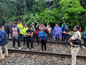 21 detained for using illegal railway track route to Dudhsagar