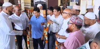 BJP leaders, MLAs welcome  Haj pilgrims back from Mecca