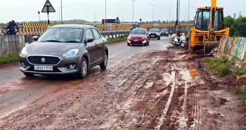 Mud spill from WRD, power dept works put lives at risk in Guirim