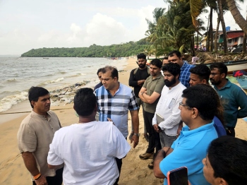 Tourism minister assures all efforts for revival of Kharewaddo beach