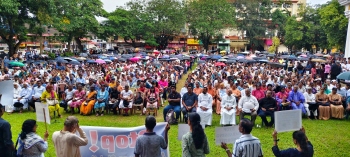 Hundreds throng Azad Maidan meet, denounce arrest of nuns