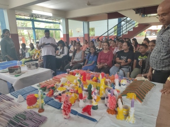 Chinchinim panchayat conducts candle-making workshop