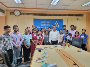 Canara Bank distributes Vidyajyothi Scholarships on Independence Day