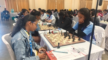 Thrilling battles mark 8th round of National U-13 Chess Championship