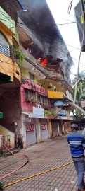 Neighbours rescue three women as fire engulfs flats in Canacona