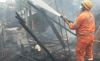 Fire destroys rented hut in Calangute; woman loses all belongings