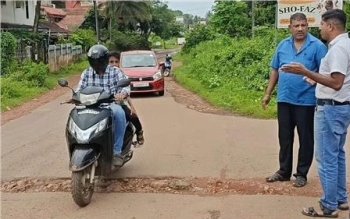 Areal locals threaten to halt cabling works over damaged roads in area