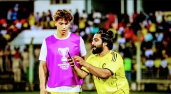 Fatorda selfie stunt backfires; fan taken into custody, selfie deleted