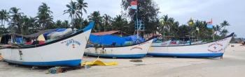Fishermen face long wait as stormy seas ground boats; prices soar amid scarcity
