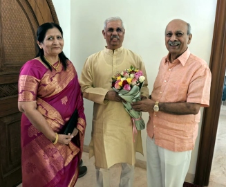 Kerala guv meets KLES chairman regarding Belagavi-Goa issues