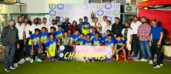Wilred Leisure make last-eight; Father Agnel School win hockey title