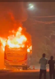 Mystery as tourist bus goes up in flames at Agonda