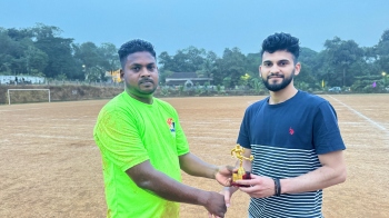 Wilred Leisure march into Guirdolim P'yat Cup final